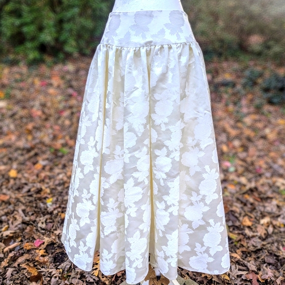 VINTAGE Jessica McClintock Brocade and Crinoline Skirt 80s - Picture 1 of 12